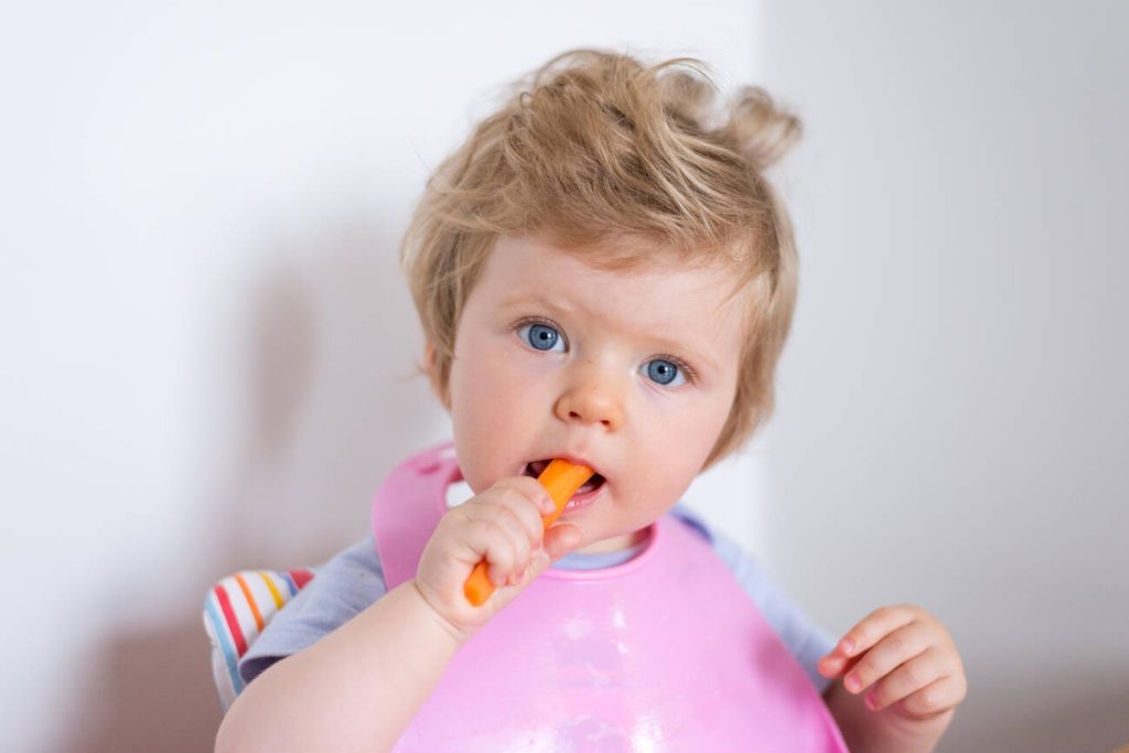 Pros and Cons of Carrots as a First Baby Food